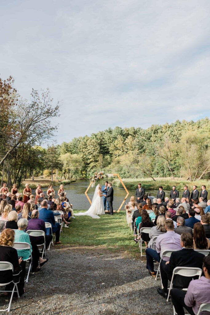La Pointe wedding and events located in Somerset Wisconsin. Beautiful fall wedding along the Apple River