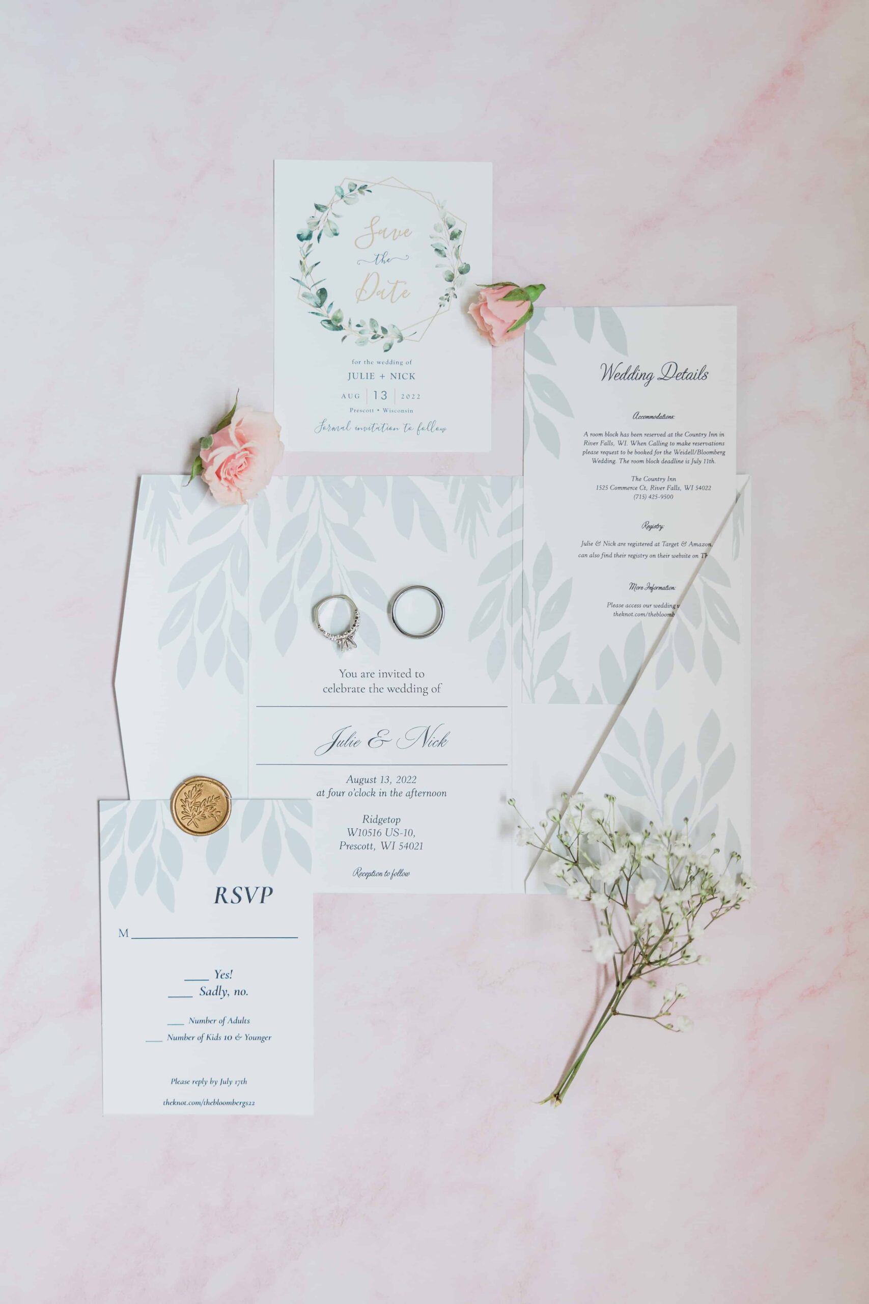 Wedding at Ridgetop, Prescott Wisconsin | isawines.com