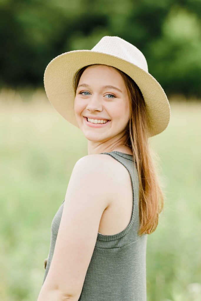 Concordia Academy High School Senior Portrait. Girl in a hat. Photographer Isa Wines Photography.