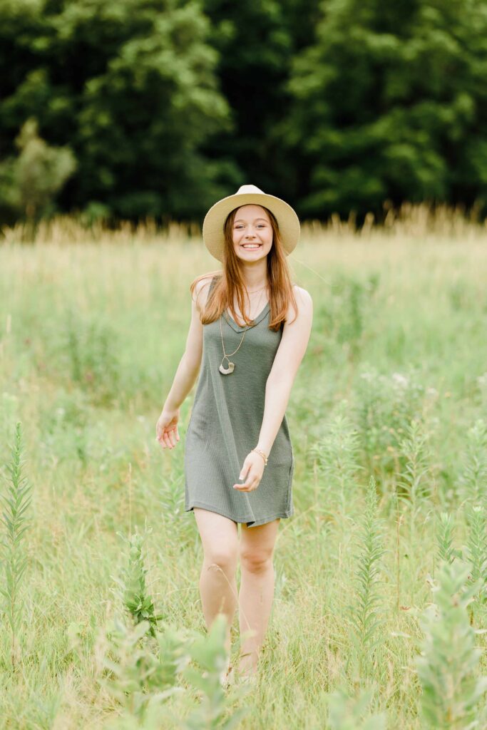 Concordia Academy High School Senior Portrait. Girl in a hat. Photographer Isa Wines Photography.